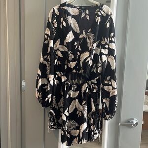 Forever 21 Black and White Leaf Print Jumpsuit